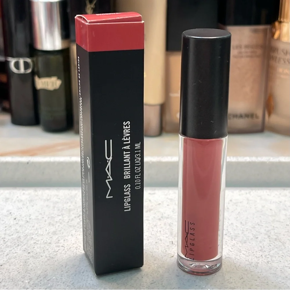 VAULTED ~ MAC ~ ‘341 MAGICALLY DELIGHTFUL’ Lipglass Brilliant ~ Full Size ~ NIB